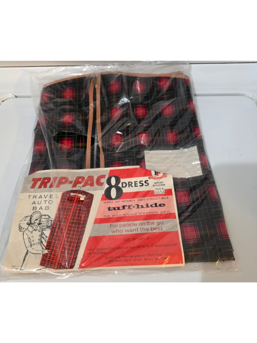 NEW NOS Travel Auto Bag Trip-pac 8 Dress 22" x 54" x 4" Red & Black Plaid